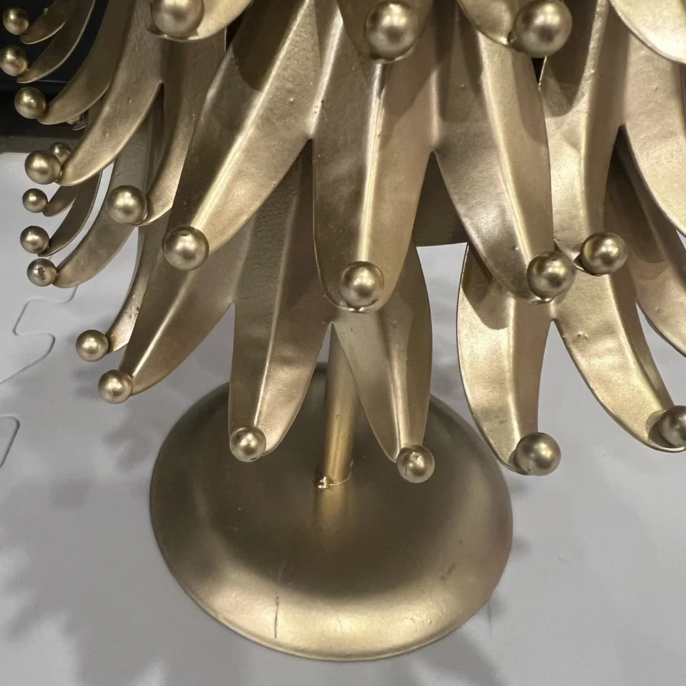 Trendy boutique chic gold